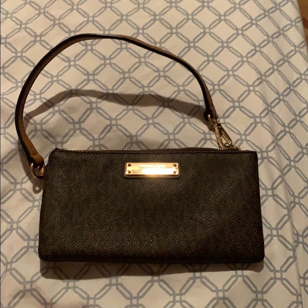 Michael Kors wristlet